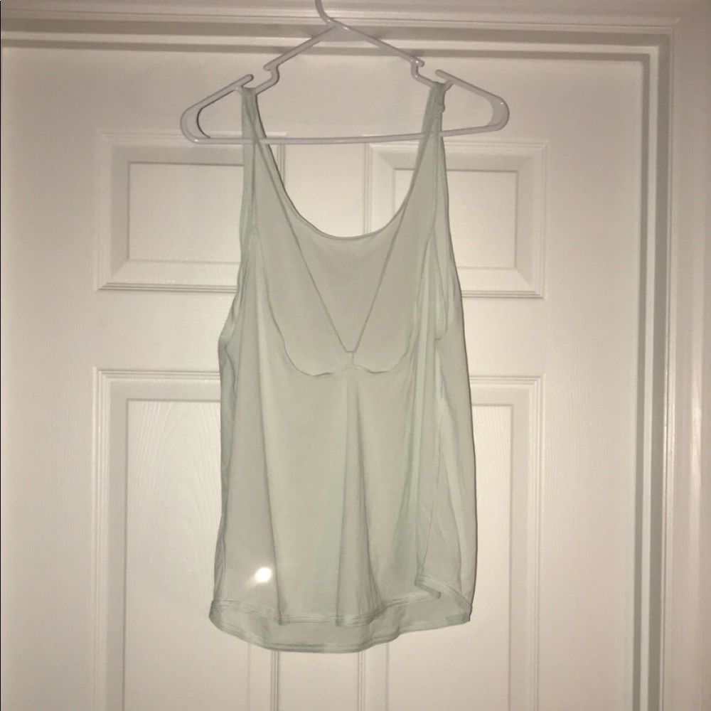 Lululemon top